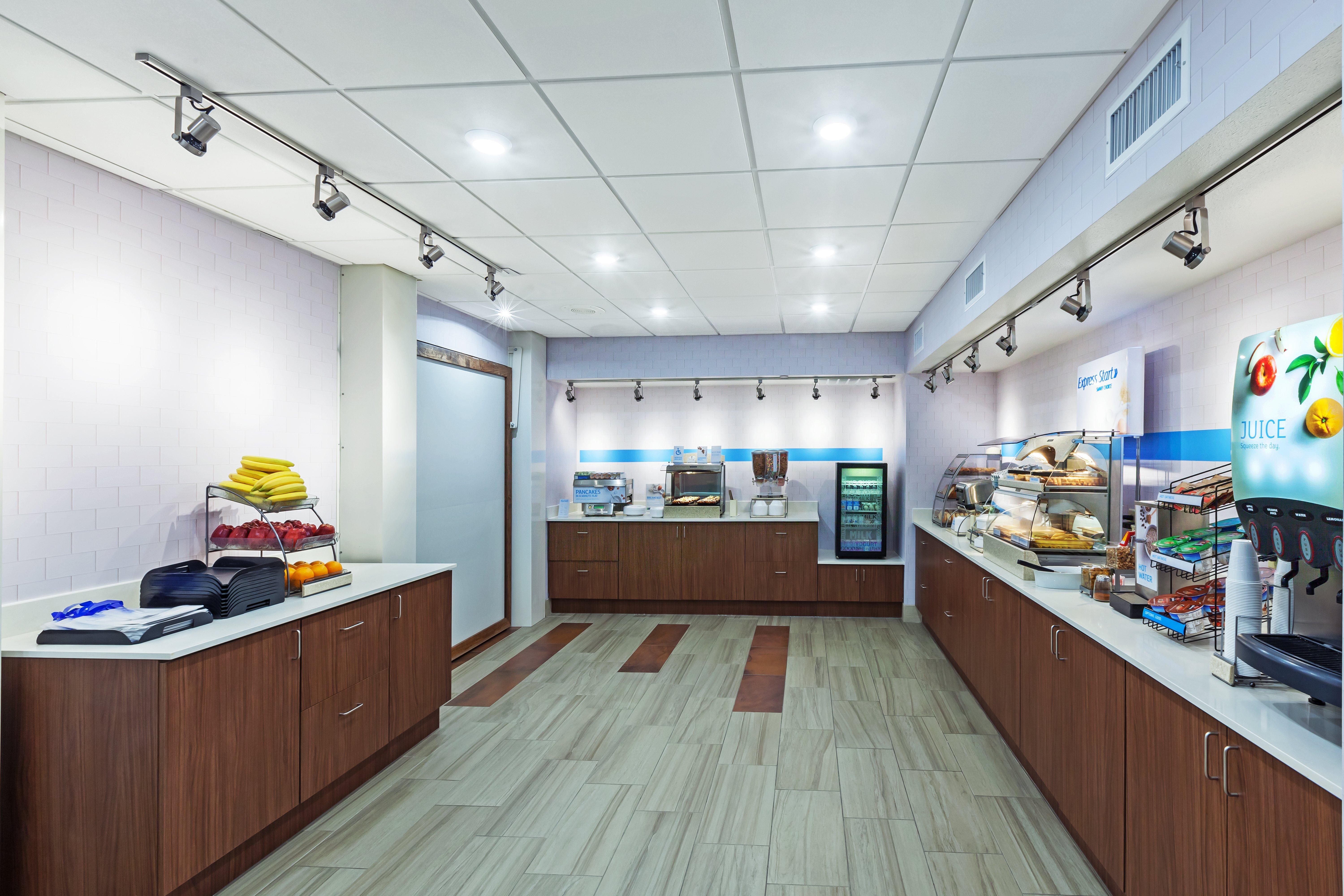 Holiday Inn Express Hotel & Suites Dallas Lewisville By Ihg Екстериор снимка