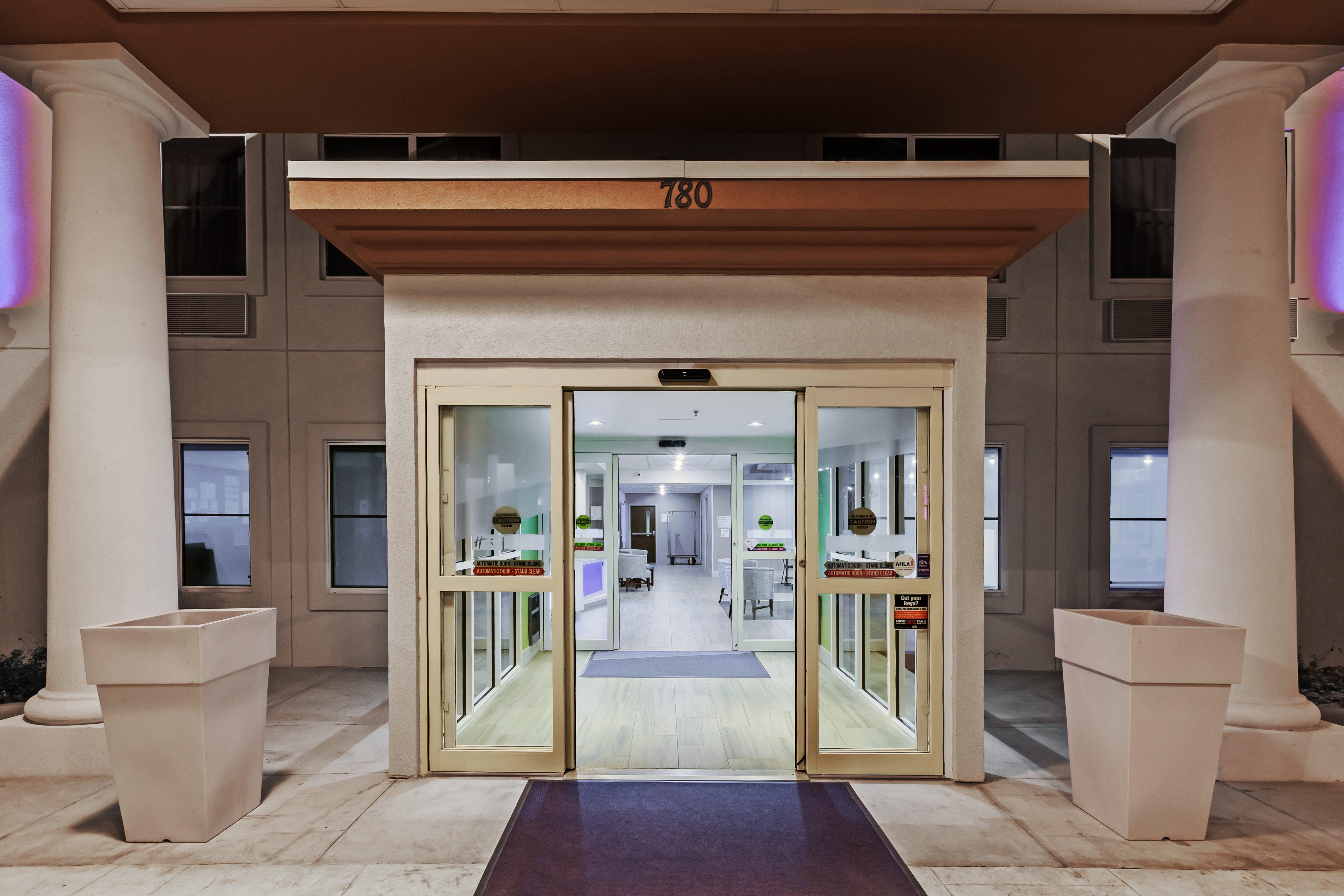 Holiday Inn Express Hotel & Suites Dallas Lewisville By Ihg Екстериор снимка